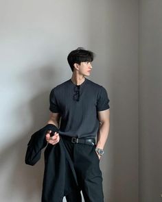 Big Guy Business Casual, Business Casual All Black Outfits, Fancy Male Outfits, Black Men Business Casual Outfits, Korean Fashion Men Summer, Handsome Outfit, Ideal Relationship, Korean Street Fashion Men, Friends Outfit