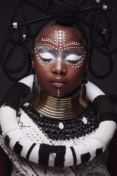 African Face Paint, African Makeup, Afrikaanse Kunst, Afro Punk, Afro Art, African Culture, African Beauty, Black Women Art, African Women