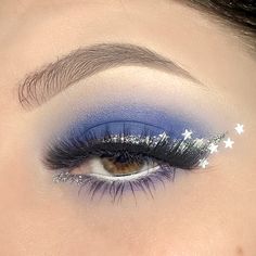 Carnaval Make-up, Make Up Designs, Maquillage On Fleek, Eyeliner Hacks, Mekap Mata, Galaxy Makeup, Cute Eye Makeup, Eye Makeup Designs