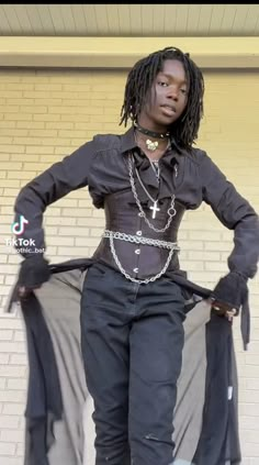 Nigerian Alternative Fashion, Black Goth Men, Goth Black Women, Gothic Black Women, Goth Warrior, Masc Goth, Goth Oc, Black Goths, Afro Punk Outfits