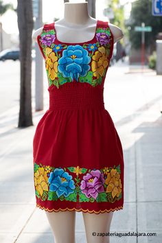 Vestido Artesanal Bordado Campana Flor Grande 50% cotton 50% poliester Multicolor Cotton Dress For Fiesta, Cotton Sleeveless Fiesta Dresses, Sleeveless Cotton Dress For Fiesta, Red Sleeveless Dress For Fiesta, Outfit Mexicano, Sack Dress, Hand Painted Clothing, Wild Wild West, Disney Bound Outfits