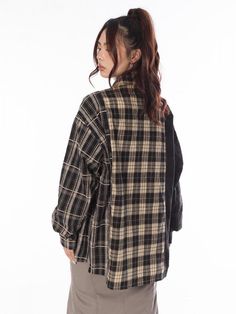 Material Composition: Synthetic fiber Material: Cotton Size Shoulder Chest Length Sleeve S 50cm 110cm 70cm 54cm M 51cm 112cm 71cm 54.5cm L 52cm 114cm 72cm 55cm XL 53cm 116cm 73cm 55.5cm XXL 54cm 118cm 74cm 56cm Plaid Shirt Women, Straight Clothes, Plaid Shirts, Chic Skirts, 90s Grunge, Urban Wear, Loose Blouse, Khaki Color, Shirt Pattern