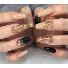 Ongles Beiges, Golden Nail Art, Nails New Year, New Years Nail Designs, New Years Eve Nails, Nails 2018, Golden Nails, Nails Gold, Nails Prom