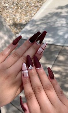 Red Wedding Nails, Membentuk Alis, Nails Design With Rhinestones, Cute Acrylic Nail Designs, Fall Acrylic Nails, Burgundy Nails, Short Acrylic, Nail Art Wedding