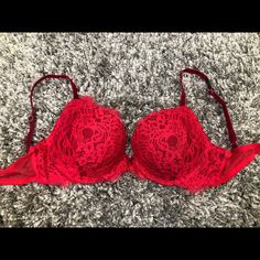 New Victoria’s Secret Dream Angel Push Up Bra In Red. Size 32d. Never Worn And Very Sexy. Victoria's Secret Red Lined Bra, Fitted Red Lace Bra, Victoria Secret Body, Strappy Sports Bras, Padded Sports Bra, Victoria Secret Sport, Full Coverage Bra, Pink Sports Bra, Hot Mess