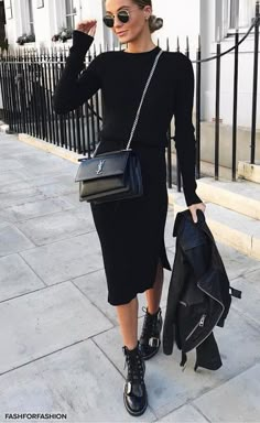 Black Outfits, Cooler Look, Looks Black, Spring Outfits Women, All Black Outfit, Mode Inspiration, Winter Fashion Outfits, Fall Winter Outfits, Outfits Casuales