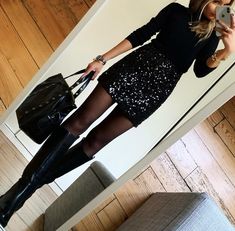 Party Outfit Night Classy, Navidad Outfit, Classy Christmas Party, Sparkle Christmas, Glitter Outfit, Vegas Outfit, Classy Christmas, Winter Fashion Outfits Casual