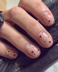 Minimal Nails Art, Milky Nails, Dot Nail Art, Minimalist Nail Art, Christmas Nails Easy, Dots Nails, Shellac Nails