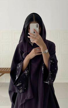 Abaya Aesthetic Black, Abaya Pics, Abaya Aesthetic, Muslim Long Dress, Selling Clothes Online, Hijabi Fits, Ethereal Dress