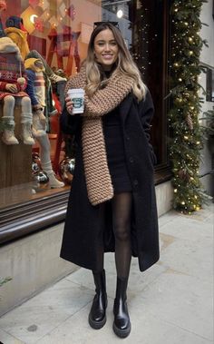 Fall Outfit Dress And Boots, Winter Outfits High Boots, Black Leather Boots Outfit Ankle, Chelsea Boot Skirt Outfit, Winter Outfit With Dress, Doc Martens Chelsea Boot Outfit Winter, Winter Chelsea Boots Outfit, Flat Chelsea Boots Outfit, Mid Calf Chelsea Boots Outfit