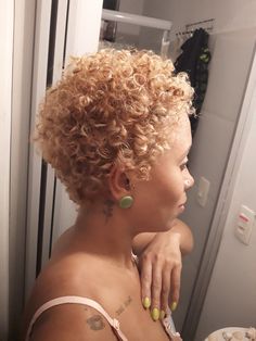 Blonde Curly Pixie, Curly Pixie Cut, Curly Pixie Cuts, Curly Pixie, Color Wave, Big Chop, Short Blonde, Short Blonde Hair, Honey Blonde