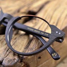 Too beautiful the way I'm in love with the photo Men’s Glasses Trendy, Men’s Glasses Frames, Mens Spectacles Frames, Types Of Glasses Frames, Glasses Frames For Men, Wooden Eyewear