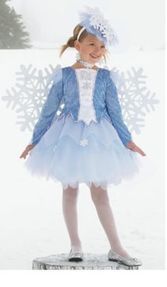 Winter Fairy Costume, Snowflake Costume, Christmas Costumes Diy, Christmas Costumes Women, Childrens Fancy Dress, Snowflake Dress, Diy Costumes Women, Frozen Costume