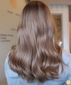 Dark Beige Blonde Hair, Blondish Brown Hair, Matilda Djerf Hair, Dark Ash Blonde Hair, Beige Blonde Hair, Mocha Hair, Dark Blonde Hair Color, Beige Hair, Matilda Djerf