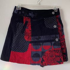 Desigual Skirt. Desigual Black And Red skirt in fantastic pre-loved condition!! Super comfortable and super stylish! Three buttons on the side of the skirtTwo pockets on each side of skirt. Just overall a super super cute skirt !!! Size 38 in women’s. Measurements lying flat appx Waist 15 1/2”Length from top to bottom 18”Shipped with USPS First Class. Black And Red Crochet, Reworked Skirt, Trash Fashion, 70s Skirt, School Skirt, Cute Skirt, Red Skirt, Bubble Skirt, Red Skirts