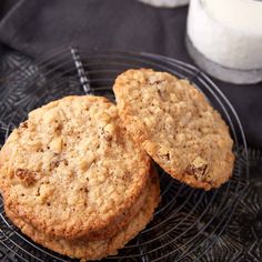 Oatmeal Raison Cookies, Cookies With Oats, Cookies With Raisins, Coconut Oatmeal Cookies, Crispy Oatmeal Cookies, Oatmeal Coconut Cookies, Coconut Oatmeal, Cooking Oatmeal