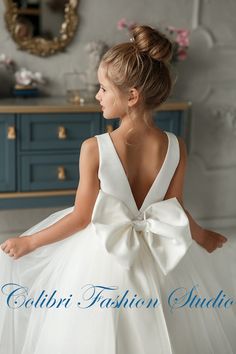 Modern Flower Girl Dresses, Flower Girl Dress Tulle, Ivory Girls Dress, Ivory Flower Girl Dress, Blush Flower Girl Dresses, Satin Flower Girl Dress, Ivory Flower Girl, Ivory Flower Girl Dresses, Flower Girl Dresses Tutu