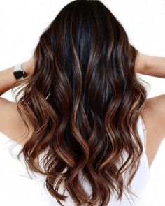 Cinnamon Highlights, Hair Caramel, Baylage Hair, Dark Brown Balayage, Dimensional Brunette, Cinnamon Hair, Casual Hair, Light Blonde Highlights, Hair With Highlights