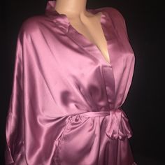 New With Tags Vs Lightweight Kimono Satin Robe In A Beautiful Rosy Mauve. It’s 3/4 Length With A Tie Waist. Sexy, Soft, Comfy, Just Perfect Elegant Victoria's Secret Satin Sleepwear, Victoria's Secret Wedding Night Sleepwear, Elegant Victoria's Secret Sets, Robe Silk, Silk Robe, African Beauty, Sleepwear Robe, Victoria Secret, Women's Intimates