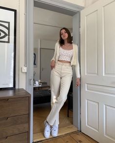 Tennis Skirt Outfit, Pakaian Feminin, Stil Inspiration, Mode Ootd, Modieuze Outfits, Baggy Pants, Indie Outfits, Mode Inspo, Looks Chic