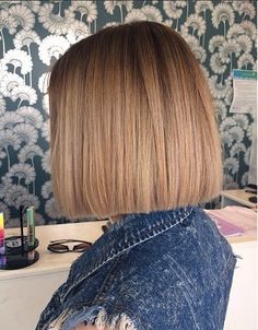 Bob Pendek, One Length Haircuts, One Length Hair, Straight Bob Haircut, Choppy Bob Hairstyles, Medium Curly Hair Styles, Bob Haircuts For Women, Long Bob Hairstyles, Modern Hairstyles