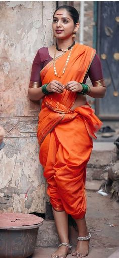 Marathi Saree, School Crush, Kashta Saree, High School Crush, The Last Laugh, Saree Photoshoot, Photography Poses Women