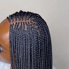 Small Traditional Box Braids, Tiny Braids, Peekaboo Braids, Small Knotless, Feed Ins, Disney Swag, Braids Boxbraids