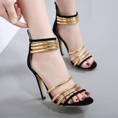 Beautiful High Heels, Sport Sandals, Fashion High Heels, Bridal Fashion, Heeled Loafers, Ankle Straps, Stylish Shoes, Heeled Ankle Boots, Fesyen Wanita