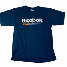 Great condition, men's size large Reebok Athletics single stitch tee shirt.  Men's size large made in USA tag.  Measurements below. 29" length 20" width Vintage Reebok, Tennis Club, Tennis Clubs, Club T Shirt, Vintage Shirts, Tee Shirt, Made In Usa, Tennis, Tee Shirts