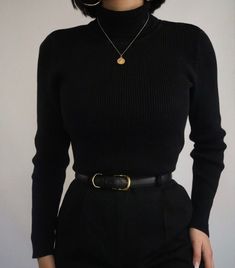 Fem Outfits, Smart Outfits, Dark Academia Outfits, Dark Academia Outfit, Black Turtle Neck, Academia Outfits, Neue Outfits, Looks Black, Mode Inspo