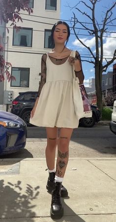 Afends Jesse Hemp Dress, Tattoo Dress Outfit, Cannons Concert Outfit, Trendy Alternative Outfits, Tattoos With Dresses, Fall Hot Day Outfit, 2016 Grunge Outfits, Preppy Witch Aesthetic, Olive Garden Outfits