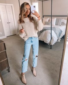 Trendy Fall Shoes 2022, Neutral Fall Outfits Women, Housework Outfit, Trending Fall Outfits 2022, Stitch Fix Outfits Casual, Fall Clothing Trends 2022, Fall Outfits 2022 Trends, Winter Fashion Outfits 2022, Trendy Cold Weather Outfits