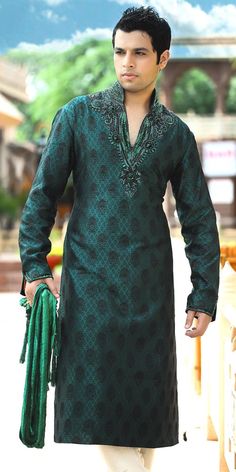 Green Kurta Men, Mehndi Dress For Mens, Shadi Ideas, Wedding Garments, Mehandi Dress, Mens Wardrobe, Mehndi Outfit, Wedding Kurta For Men, Mehendi Outfit