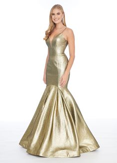 Evening Gown Pageant, Spaghetti Strap Gown, Golden Fashion, Ashley Lauren, Pageant Gown, Prom Dress Evening, Off Shoulder Gown, Mermaid Prom Dress, Trumpet Gown