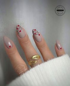 Nontraditional Valentines Nails, Matte Valentines Nails, Valentines Nail, Vday Nails, Valentine Nail, Unghie Sfumate, Heart Nail Designs, Valentine Nail Art