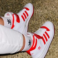 Brand New. Comfortable And Great Style.The Size Is Actually Fit For 7. Adidas Forum Mid, Mid Sneakers, Adidas Forum, Shoe Inspo, Shoes Adidas, White Adidas, Sneaker Shopping, Adidas Shoes, Adidas Women