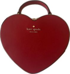 Kate Spade Heart Purse, Kate Bags, Kate Spade Heart, Heart Purse, Kate Spade Disney, Bags Kate Spade, Convertible Crossbody Bag, Convertible Bags, Black Leather Crossbody Bag