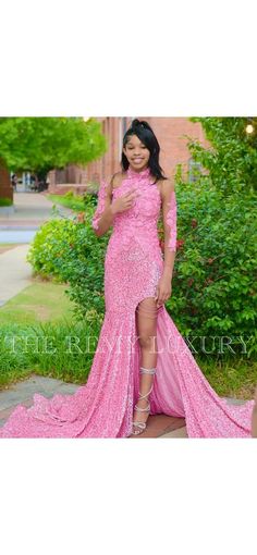 luxeriöses rosa Abschlussballkleid mit Applikationen und einem seitlichen Schlitz Prom Dress Luxury, Prom Dress African, African Prom Dress, African Prom Dresses, Dress Luxury, Pink Prom Dress, Dress African, Dress Mermaid, Pink Prom