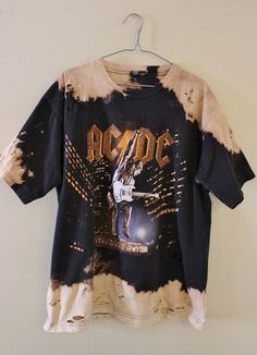 Ac Dc T Shirt, Upper Lip, Rock T Shirts, 90s Grunge, T Shirt Diy, Diy Shirt, Ac Dc, Dream Clothes, Rock Band