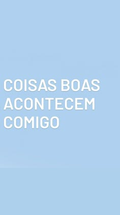 an airplane is flying in the sky with words above it that read coiass boas acconteem comigo