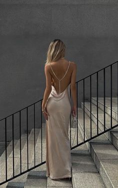 Matric Dress, Prom Dress Inspo, Classy Prom, Classy Prom Dresses, Stunning Prom Dresses, Prom Dress Inspiration, Cute Prom Dresses, Pretty Prom Dresses, Grad Dresses