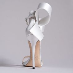 WHITE SATIN OPEN TOE – AMINAH ABDUL JILLIL White Roses Wedding, Chunky Sandals, Womens Wedding Shoes, Stiletto Sandals, Wedding Heels, Crazy Shoes, Flat Boots, Pretty Shoes, Pump Sandals