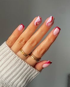 Red Tip Nails, Christmas Nails Ideas, Short Red Nails, Xmas Nail Designs, Xmas Nail, Holiday Nails Winter, Festive Manicure, Holiday Nails Christmas