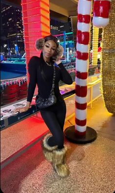 Ice Skating Outfit Black Women, Baddie Winter Fits Cold, Fur Boots Outfit, Winter Birthday Outfit, Skating Outfit, Cabin Trip, Ice Skating Outfit, Black Ponytail Hairstyles, Cute Outfits With Jeans