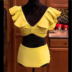 Peddney Two Piece Yellow Ruffled Bathing Suits High Waisted Tummy Control Swimsuit V Neck Bikini Sets, Size Small And Very Flattering!!! New Never Worn, But I Did Wash It. Justine Dancer, Bathing Suits High Waisted, Mouscedes King, Swimsuit Yellow, Yellow Swimsuit, High Waisted Swimsuit, High Waisted Bathing Suits, Yellow Swimsuits, Black Bathing Suits