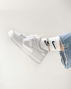 Wearing nike dunk Grey fog Nike Factory, Sneaker Outfits, Jordan Shoes Retro, Nike Shoes Outfits, Shoes Outfit Fashion, Sneaker Lovers, High Sneakers, Nike Sb Dunks