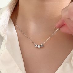 Color: xl1273 Style: Fashion OL Trendy Silver Rhinestone Necklace, Adjustable Clavicle Chain Charm Necklace, White Rhinestone Pendant Necklace, Trendy Adjustable Rhinestone Necklace, Adjustable Trendy Rhinestone Necklace, Adjustable White Rhinestone Necklace, Design Light, Women's Style, Style Fashion