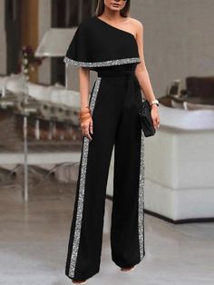 Jumpsuit Elegant, Woman Suit Fashion, Classy Wedding, Looks Chic, Jumpsuit Fashion, Guest Outfit, Outfit Summer, Suit Fashion, Classy Dress