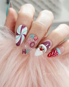 Fingernail Designs, 25 Days Of Christmas, Painted Nail Art, Gel Nail Designs, Mani Pedi, Christmas Nails, Christmas And New Year, Nail Inspo, Nail Art Designs