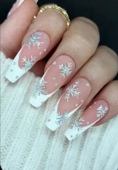 Frosted Snowflake Nails, December January Nails, Nails Snowflakes Winter, Almond Nails Snowflakes, Christmas Nails Snowflake Glitter, Snowflake Stiletto Nails, Winter Snow Nail Designs, White Christmas Nail Designs Snow Flake, Pink White Christmas Nails